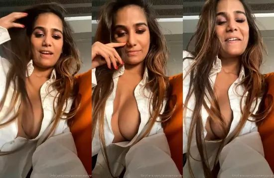 Poonam Pandey 25th May Live Show