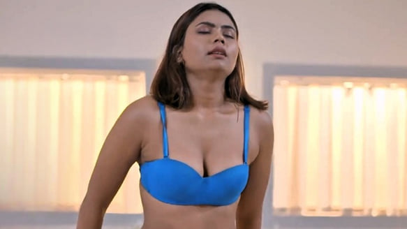 Adhuri Khwaish EP4 Hot Hindi Hulchul Web Series